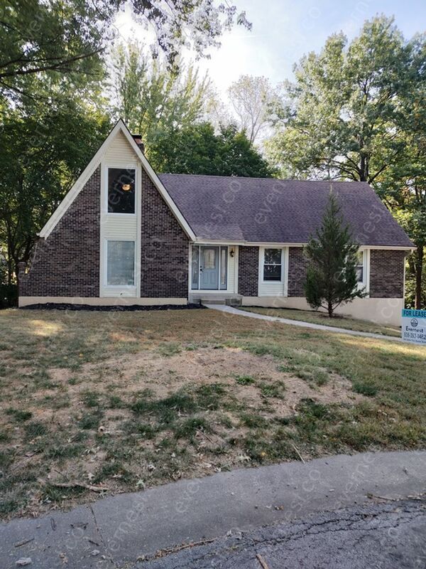 9805 N Wayne Ave, Kansas City, MO 64155 House Rental in Kansas City