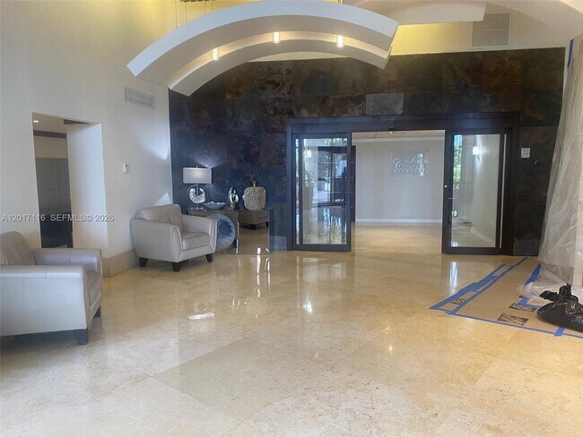 Foto del edificio - 3300 NE 191st St
