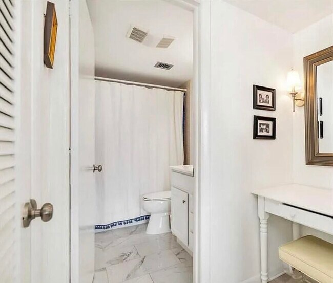 Foto del edificio - 3800 Washington Rd