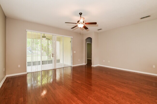 Building Photo - 202 Savannah Park Loop