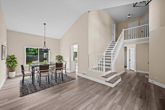 Foto del edificio - 872 Tylerton Cir