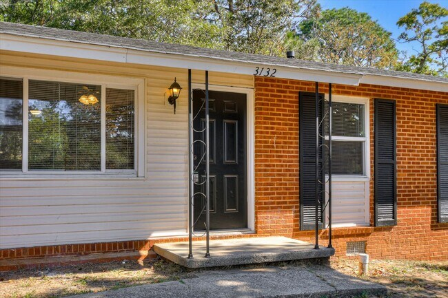 Building Photo - 3132 Collier Rd