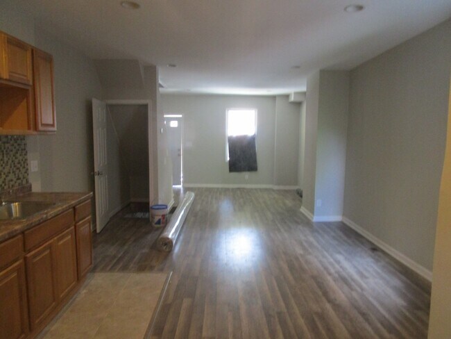 Building Photo - Front Porch Row - Oak Lane