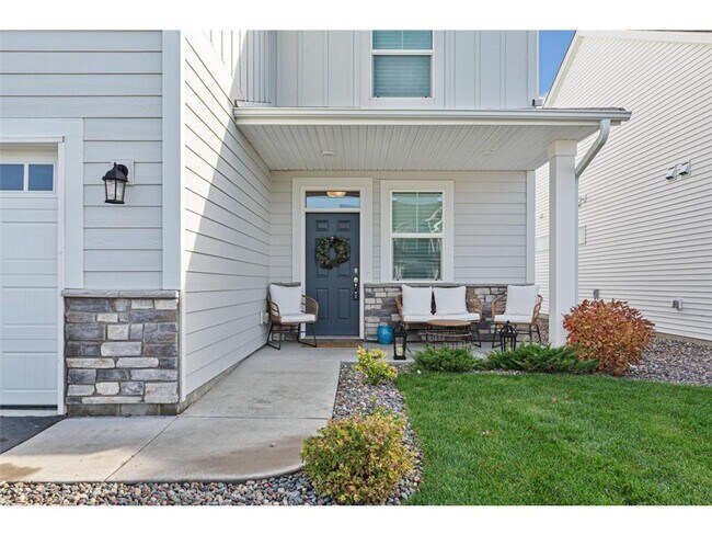 Foto del edificio - 2722 Jaber Ave NE