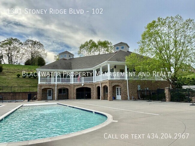 Building Photo - Move In Special! 1/2 Off Your First Full M...