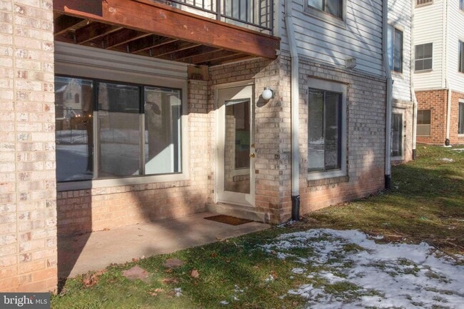 Building Photo - 8376 BUTTRESS Ln