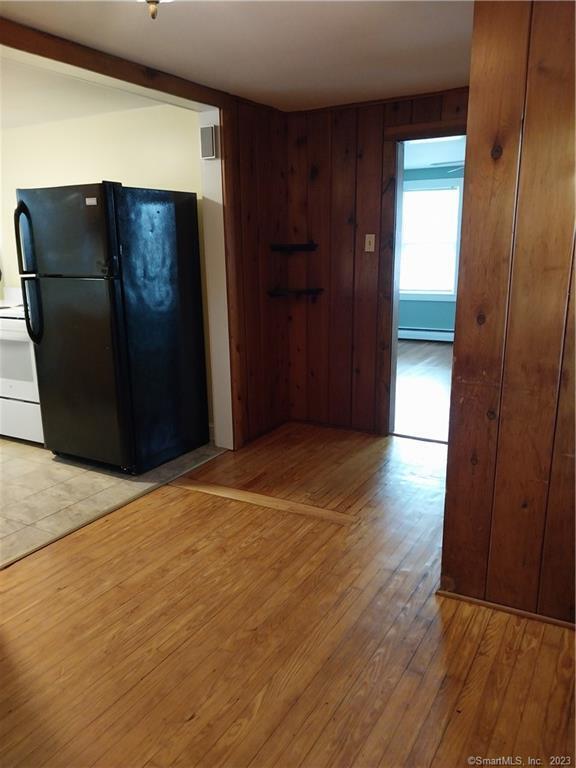 Building Photo - 1762 Meriden Waterbury Tpke