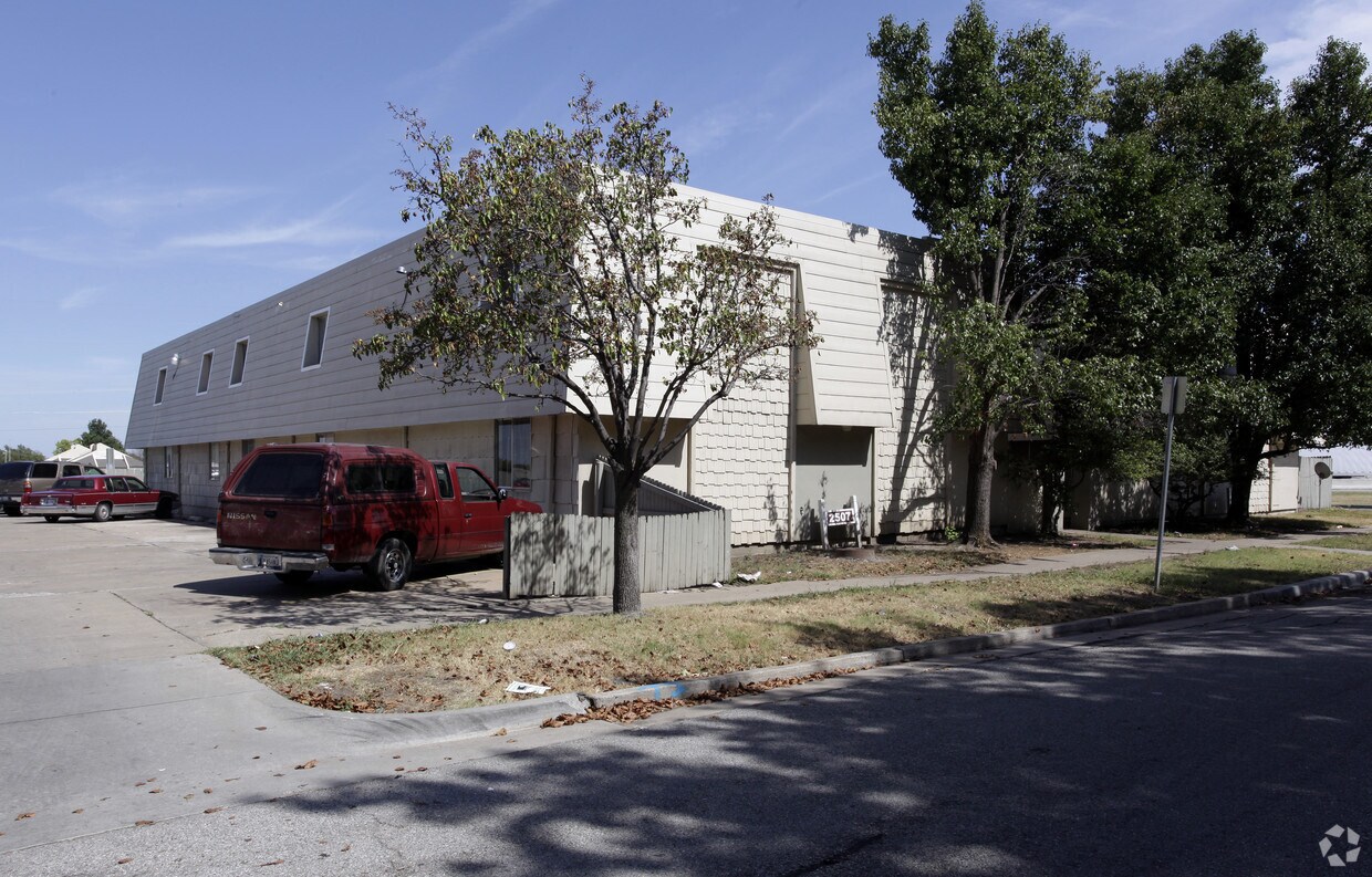 Foto principal - Silverwood Apartments