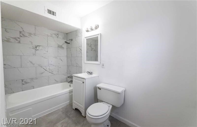 Primary Photo - 2913 STEWART Ave