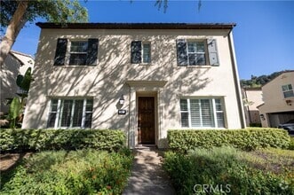 Building Photo - 862 Terrace Ln W
