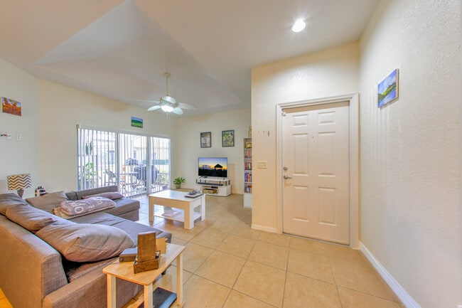 Building Photo - 1829 Sandhill Crane Dr