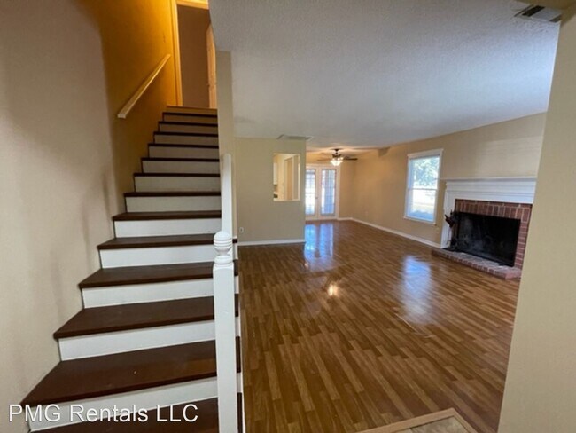 Building Photo - 3 br, 2 bath House - 19 Sagebrush