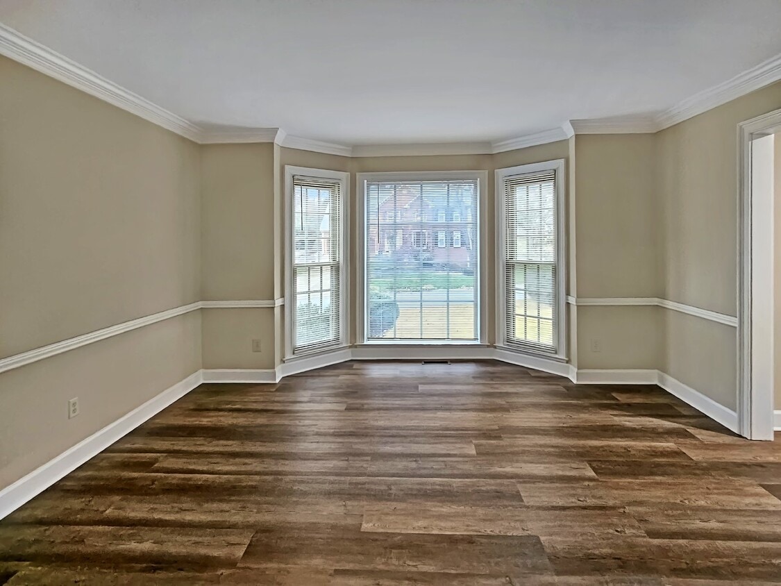 Beautifully Updated Traditional 4/3.5 in K... Apartment for Rent in Kennesaw, GA
