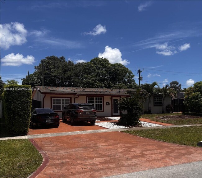 Foto del edificio - 6871 SW 9th St