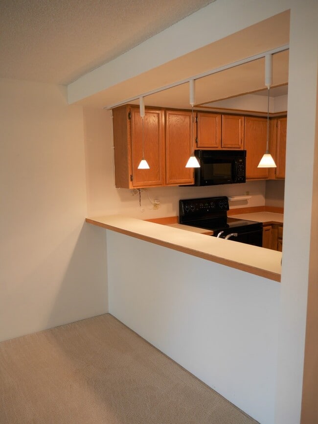 Building Photo - 13717 Linden Ave N