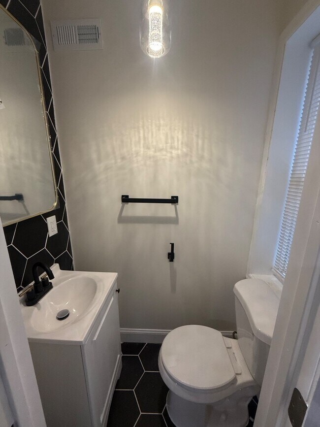 Photo - 608 West St Townhome