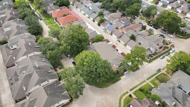 Building Photo - 4702 Cashel Cir