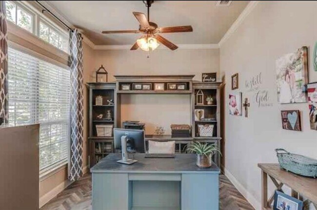 Building Photo - 4441 Vineyard Creek Dr