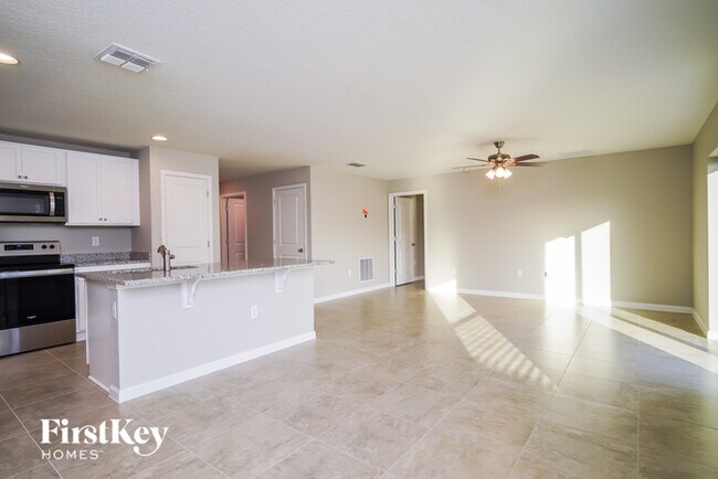 Foto del edificio - 341 S Haven Ct