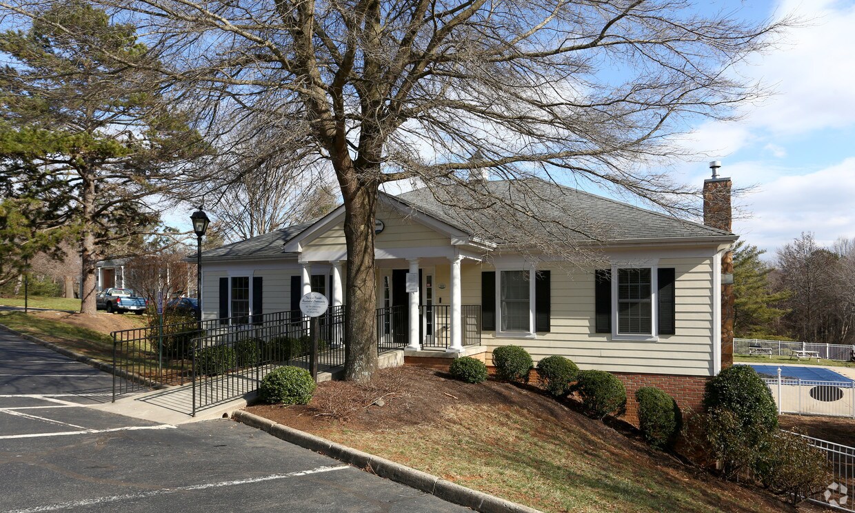 clubhouse - 1504 Villa Terrace