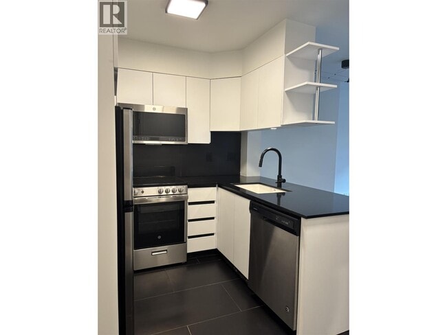 Photo du bâtiment - 1189 Howe St