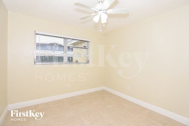 Foto del edificio - 3141 Jackson Blvd