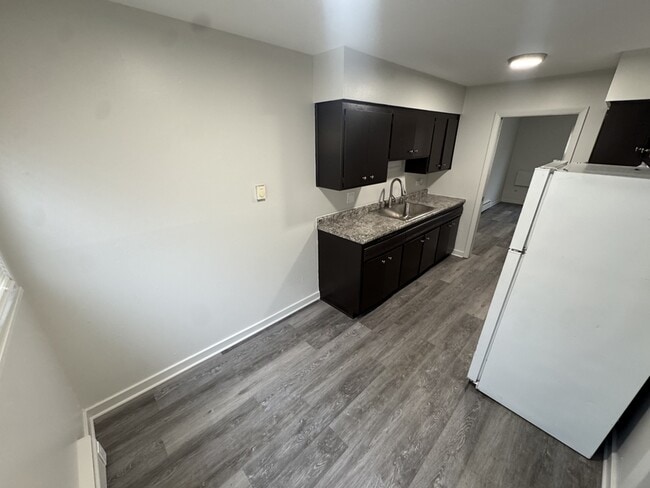 Foto del edificio - 496 Madison Ave