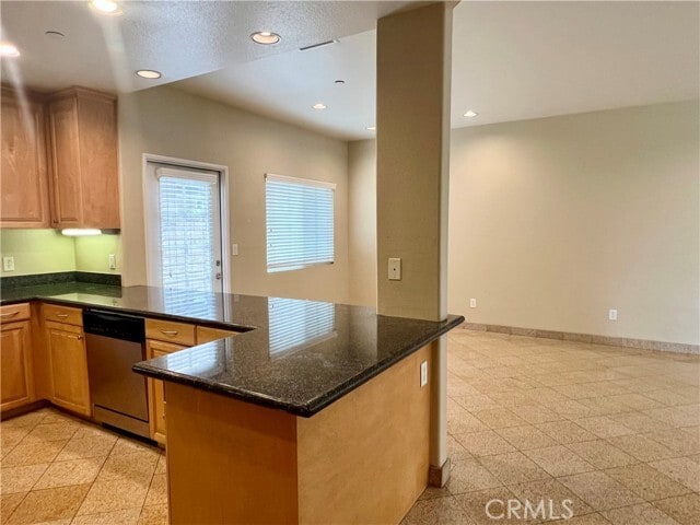 Foto del edificio - 266 S Redwood Ave