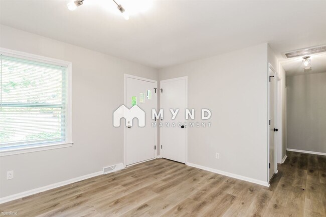 Building Photo - 3 br, 1 bath House - 612 Echodale Dr