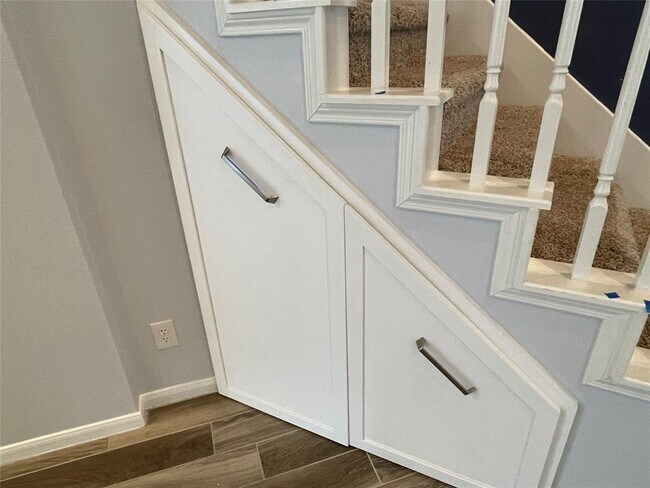 Foto del edificio - 9310 Rhythm Ln