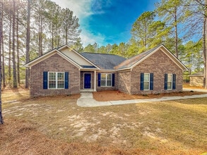 Building Photo - 101 Sweet Briar Trail