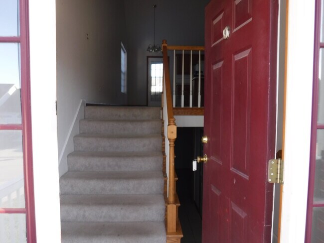 Foto del edificio - 4017 Bay Point Dr