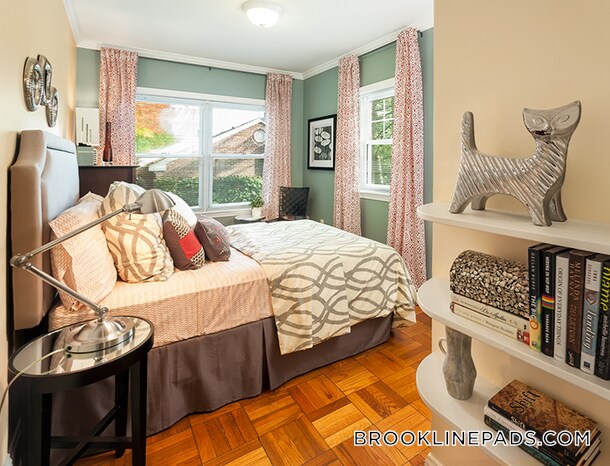 Building Photo - 176 Thornton Rd