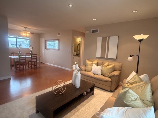 Foto del edificio - 217 Tarocco