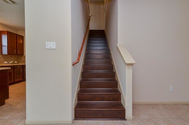 Building Photo - 25135 Ginger Ranch Dr