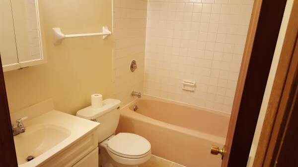 Foto principal - 1317 Kilbourn Ave