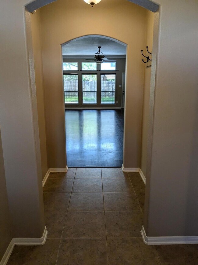 Foto del edificio - 14502 Glade Point Dr