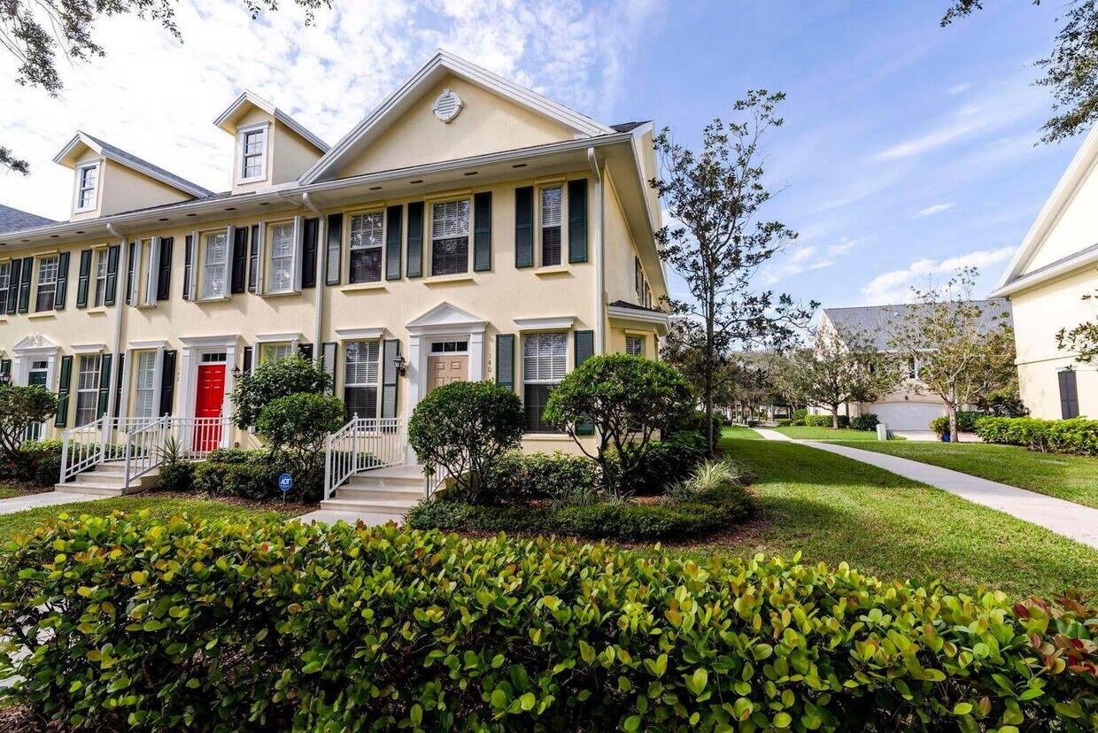 Primary Photo - 140 Day Lily Dr