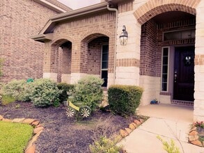Building Photo - 13223 Alcott Forest Ln