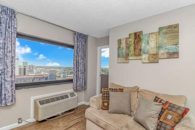 Foto del edificio - 2500 N Ocean Blvd