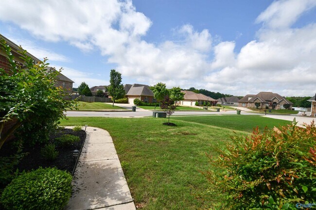 Foto del edificio - 115 Sage Willow Dr SW