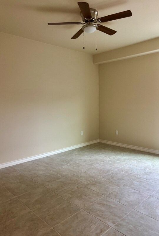 Foto del edificio - 1201 E Gustavus St