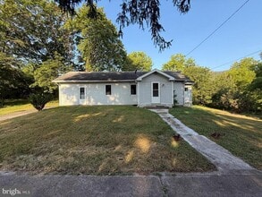 Building Photo - 737 1/2 N Allegheny St