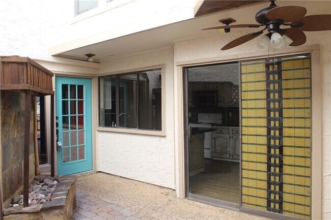 Foto del edificio - 25 Oakbrook Dr