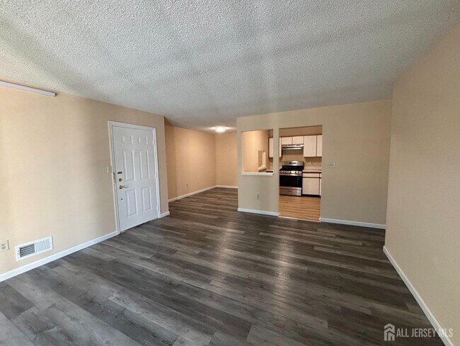 Building Photo - 279 Kempsey Dr