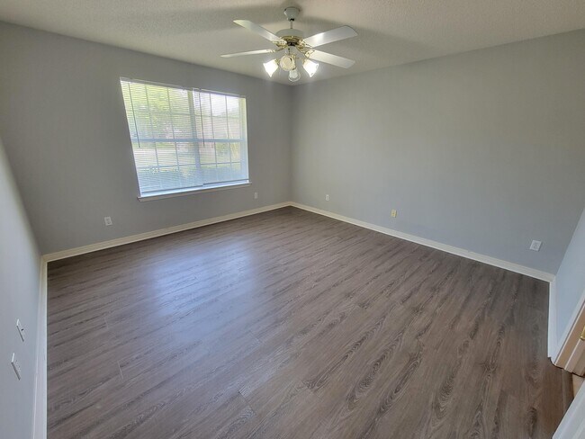 Foto del edificio - 2734 Rambler Ct