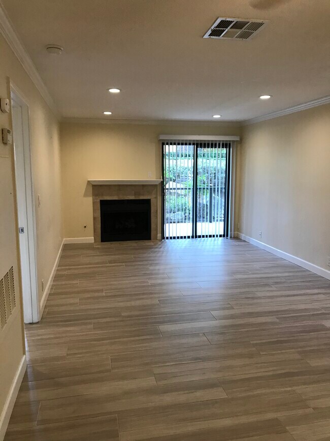 Building Photo - 25571 Indian Hill Ln
