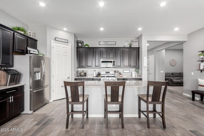 Foto del edificio - 16561 W Cielo Grande Ave