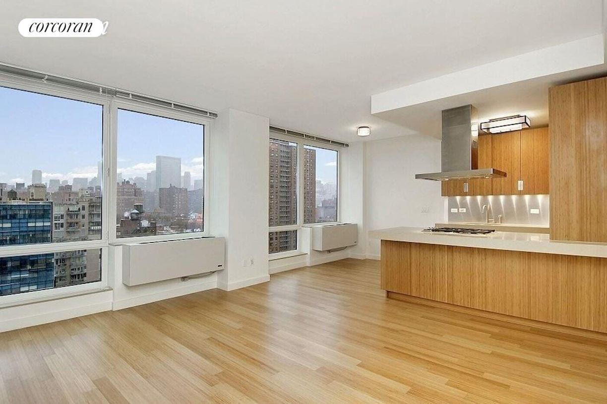 Primary Photo - 450 W 17th St