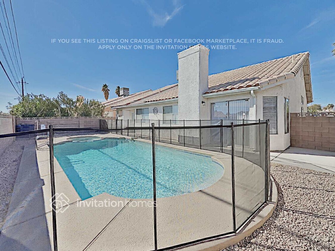 Foto del edificio - 3836 Iverson Ln